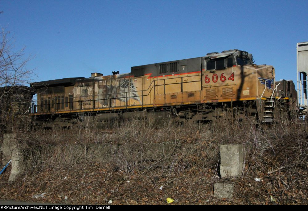 UP 6064 on NS H01